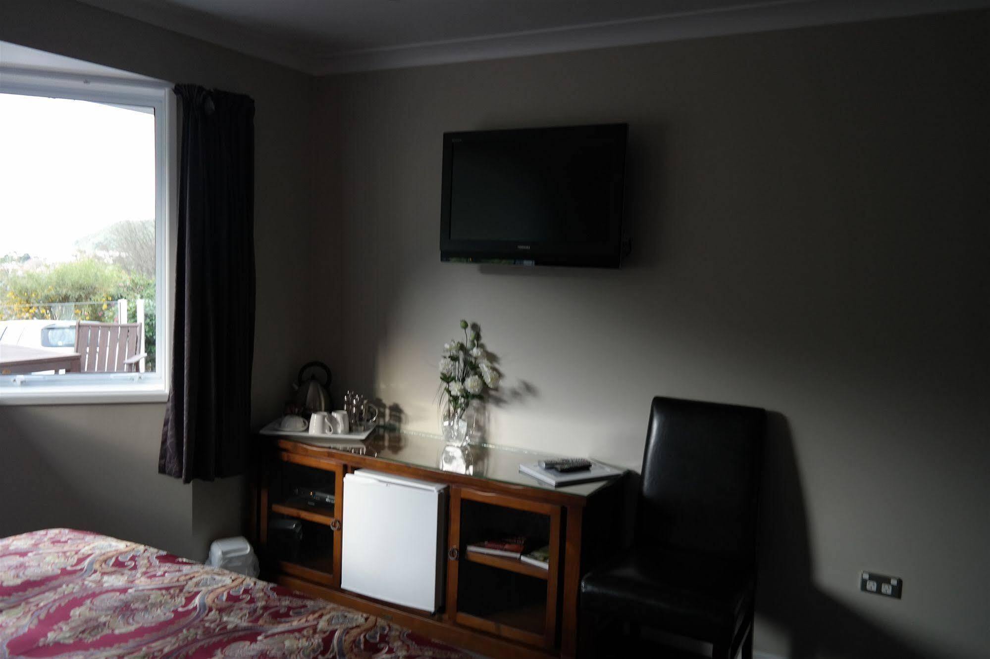 Sounds Vista B&B Пиктън Екстериор снимка